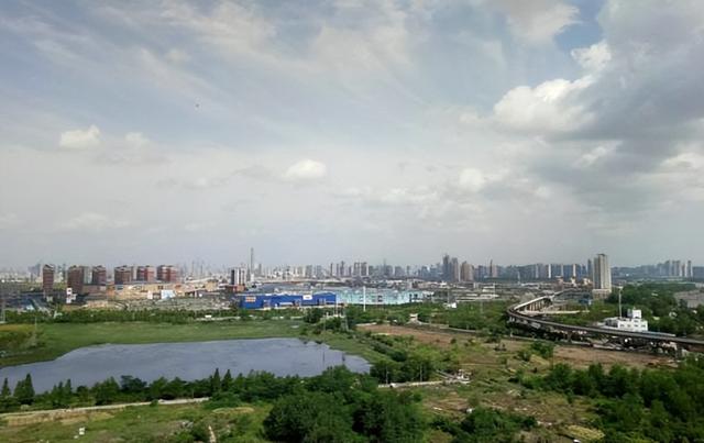 武汉市政府搬迁规划在地址在哪，武汉市政府搬迁规划滨湖村？